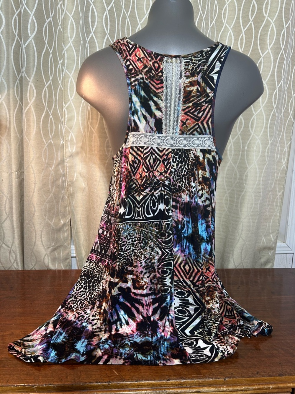 Cupio Black Multicolor Lace-Trim Sleeveless Top - Picture 6 of 9